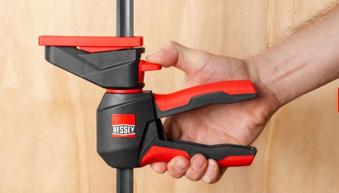 Bessey EHKL360-06 6 in. x 2-3/8 in. Trigger Clamp with 360 Rotating Handle - Image 10