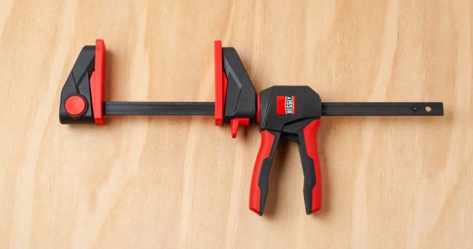 Bessey EHKL360-06 6 in. x 2-3/8 in. Trigger Clamp with 360 Rotating Handle - Image 6