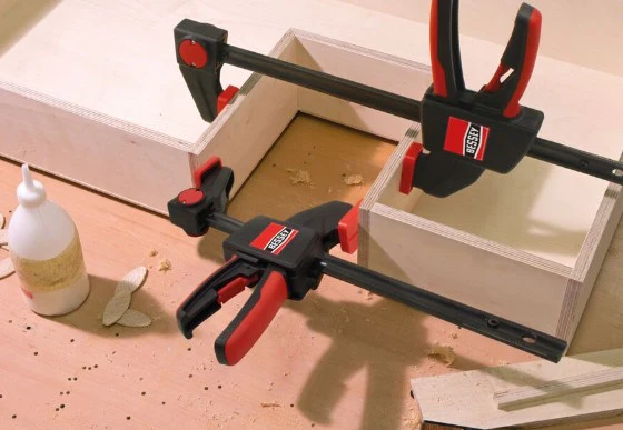 Bessey EHKXL50 50 in. x 3-5/8 in. 600 lb. Clamping Force EHK Extra Large Trigger Clamp - Image 5