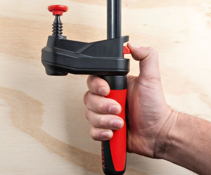 Bessey GK60 24 in. x 2-3/8 in. GearKlamp Bar Clamp - Image 3