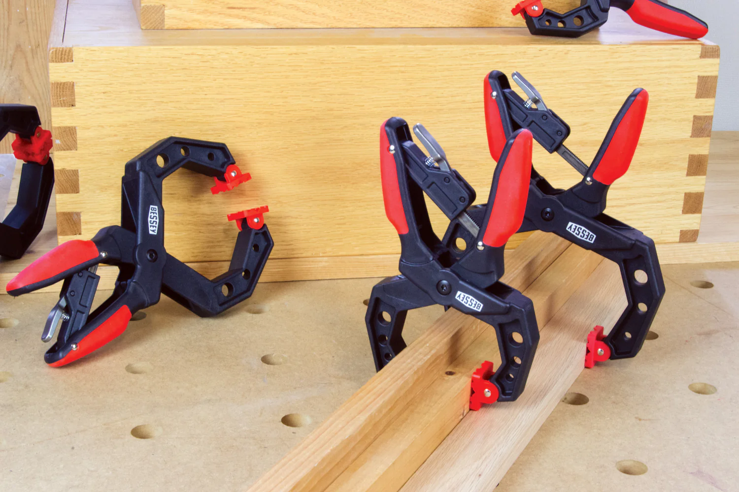 Bessey XCRG2 4in. Ratcheting Spring Clamp - Image 4