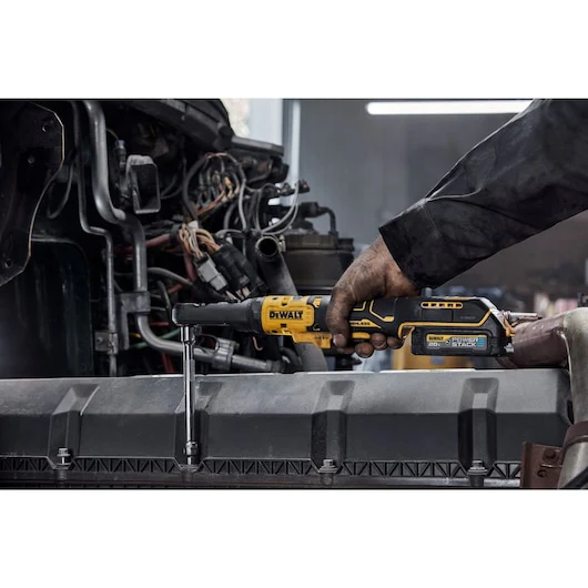 DeWalt DCF510B 20V MAX* XR® 3/8 in 1/2 in Square 75 ft/lb Brushless Cordless Sealed Head Ratchet Wrench - Image 10