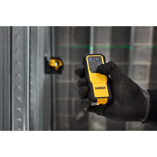 DEWALT DCLEAUSBRC1 Remote Control for USB Green Crossline Laser DCLE14201G/GB - Image 3