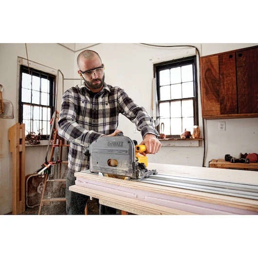 DeWalt DCS520B 6-1/2 in 60 V Lithium-Ion Cordless Tracksaw (Tool Only) - Image 3