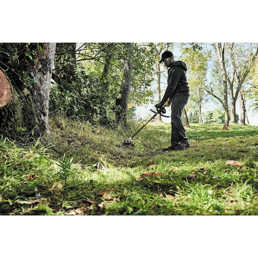 DeWalt DCST972X1 60V MAX Lithium-Ion 17" Cordless Brushless Attachment Capable String Trimmer Kit - Image 9