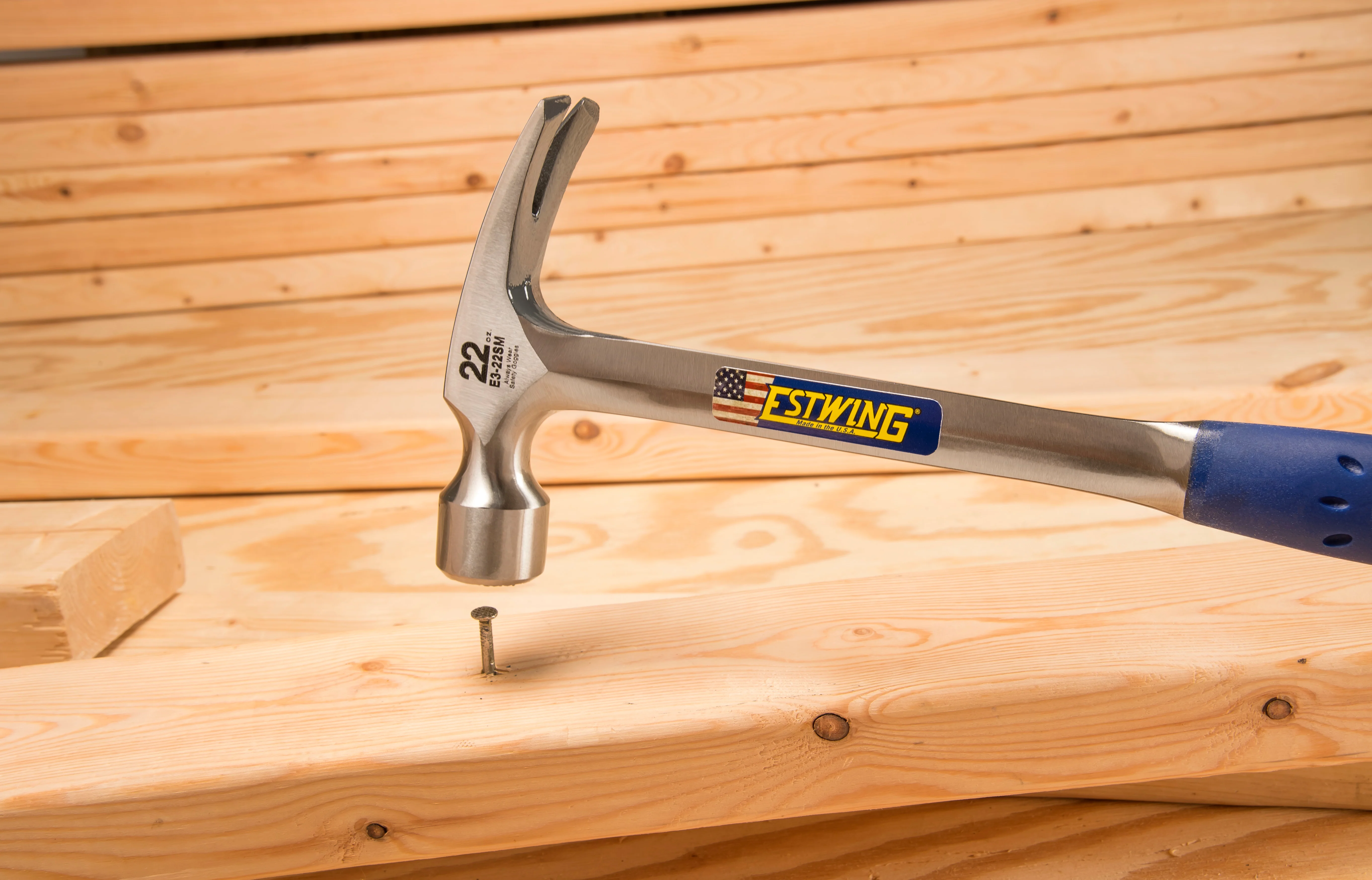 Estwing E3-22SM 22 oz. x 16 in. Milled Checkered Face BLUE SHOCK REDUCTION GRIP Solid Steel Straight Claw Framing Hammer - Image 7
