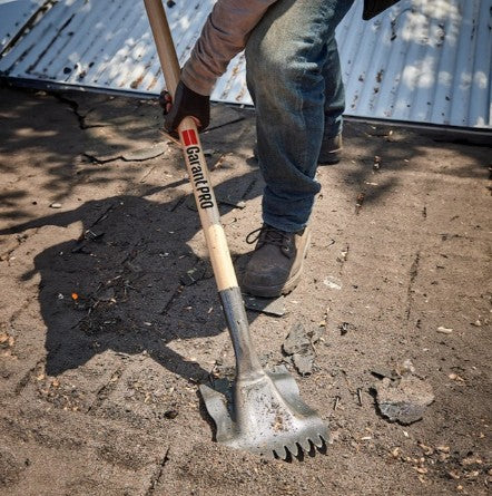 Garant 47 in. x 7 in. Roofers Shingle Remover Shovel - Image 3