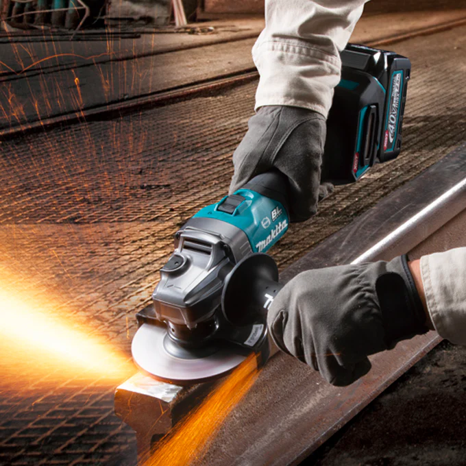 Makita GA005GZ 40Vmax XGT Brushless 5 in. Angle Grinder with Thumb Switch (Tool Only) - Image 3