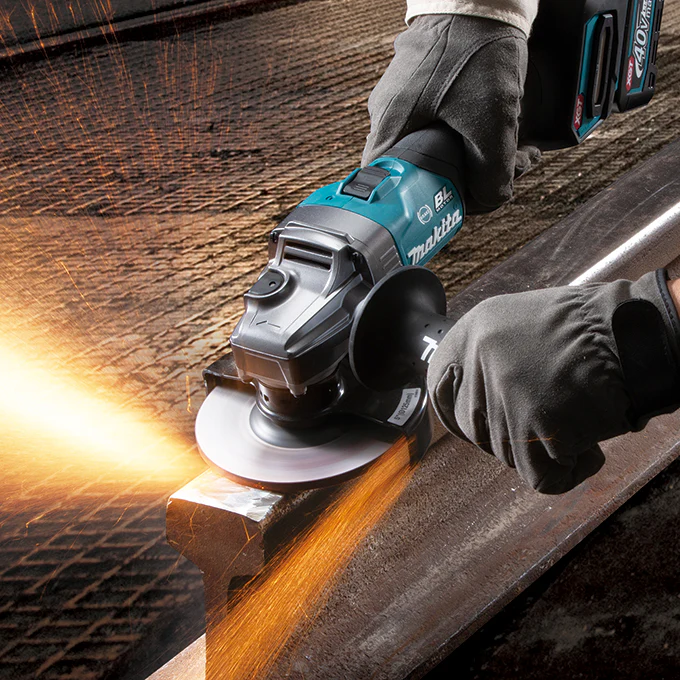 MAKITA GA029GZ 40Vmax XGT BL 5 InchesAngle Grinder w/AWS, Paddle Switch,Tool Only - Image 3
