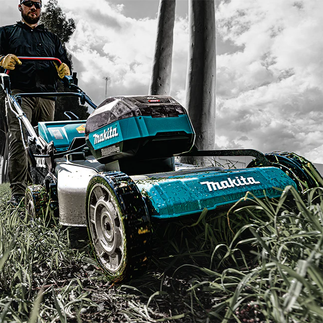 Makita LM002GT201 40V MAX XGT Brushless 21 in. Self Propelled STEEL DECK Lawn Mower Kit (5.0Ah x 2) - Image 2