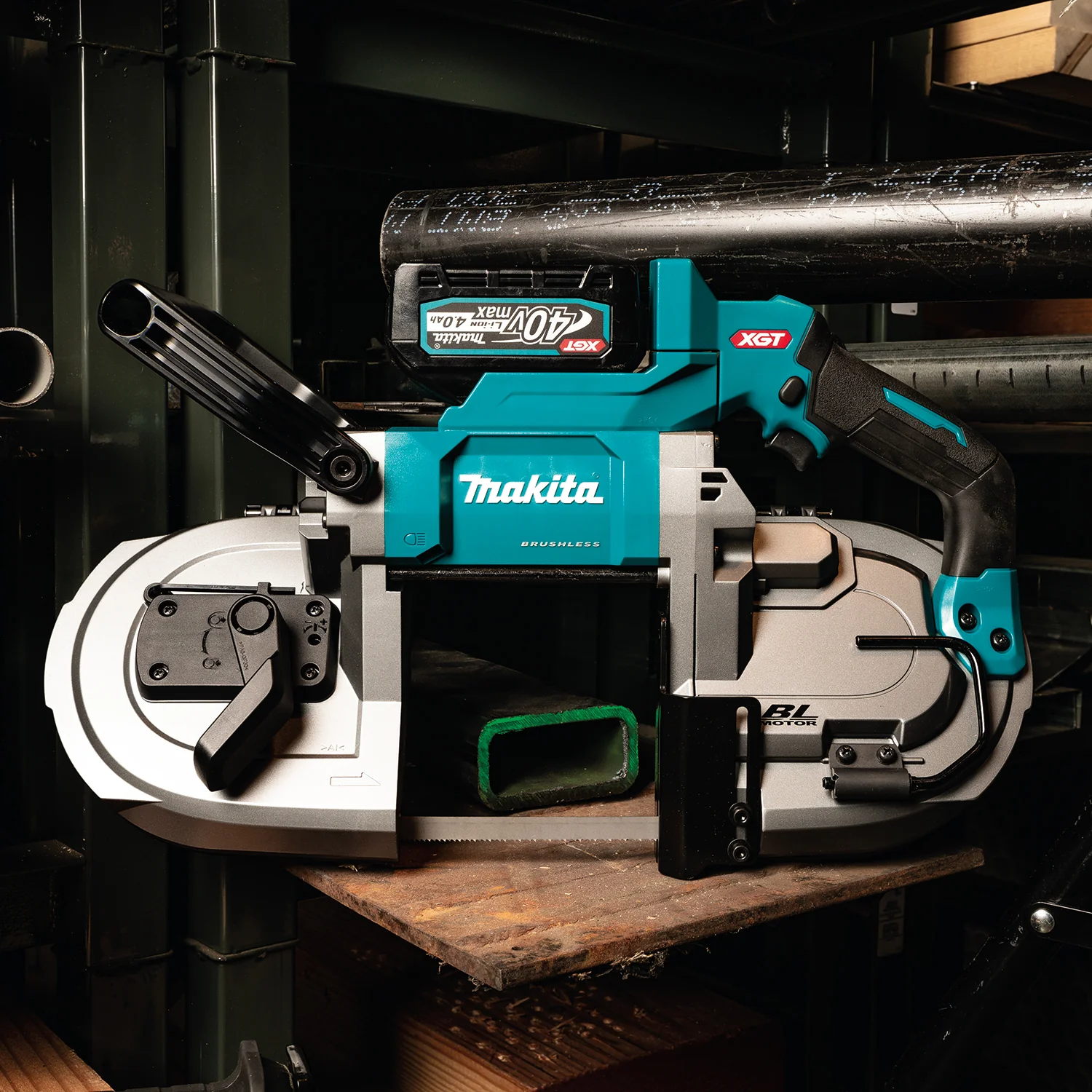 MAKITA PB002GZ 40Vmax XGT Brushless Portable Band Saw, Tool Only - Image 3