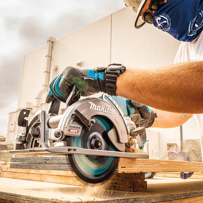 Makita RS001GM101 40V Max XGT Brushless 7-1/4 in. Circular Saw Kit (1 x 4.0 Ah) - Image 3