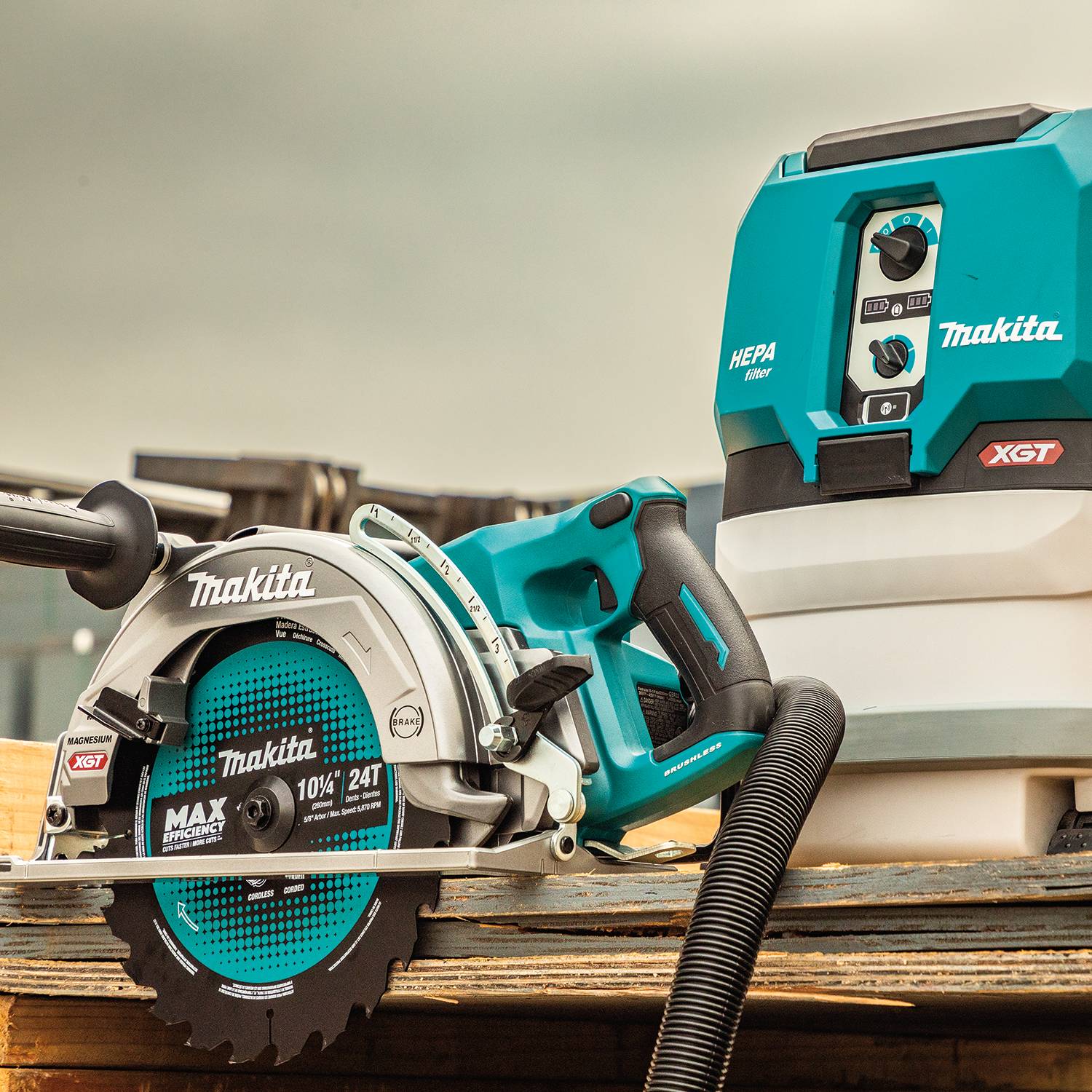 MAKITA RS002GM101 40Vmax XGT Brushless 10-1/4 in. Circular Saw Kit with AWS (4.0Ah x1) - Image 5