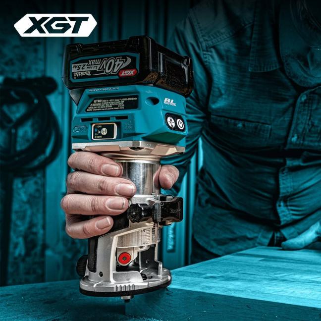 Makita RT001GD101 40Vmax XGT Brushless Router Kit with AWS (2.5Ah x1) - Image 3