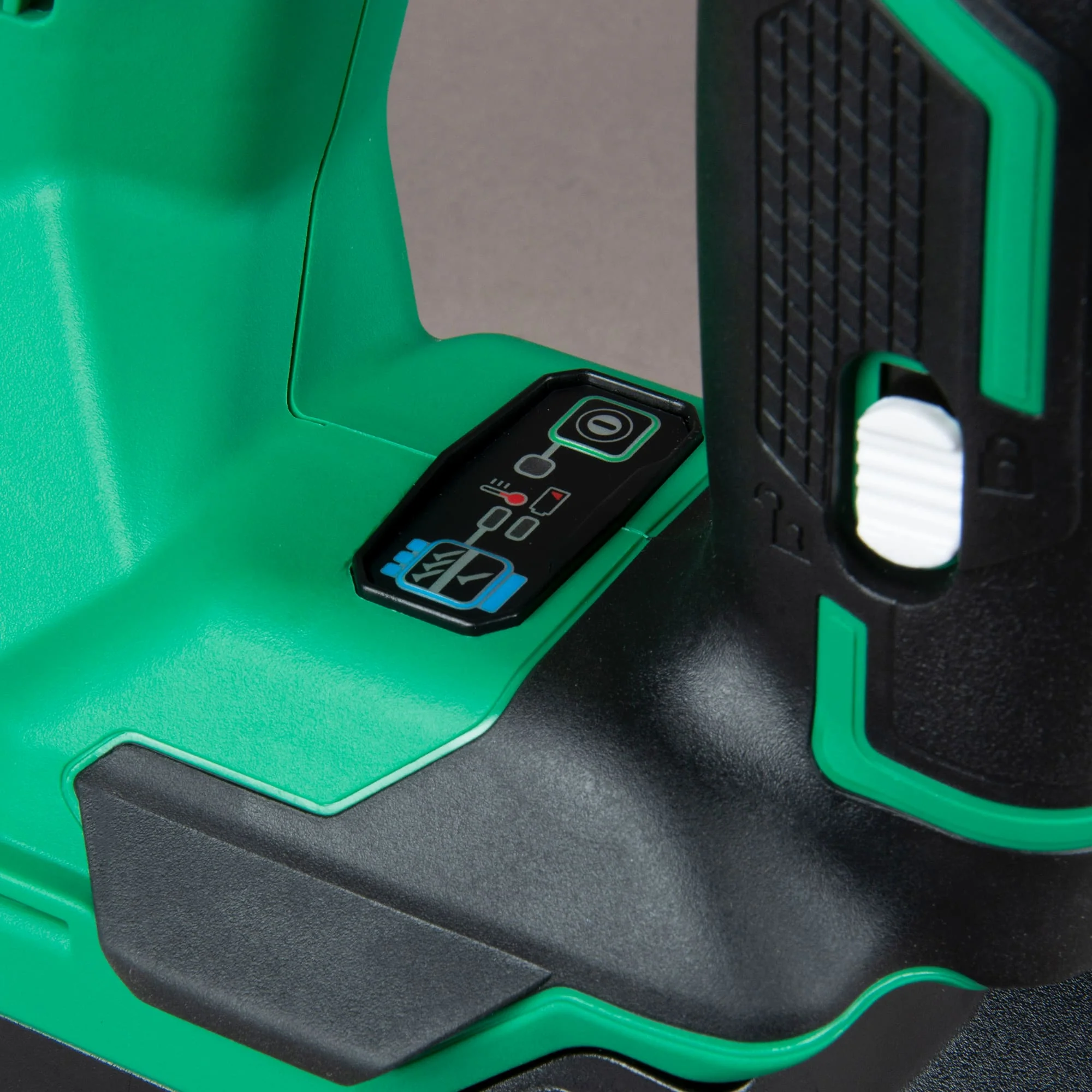 Metabo HPT NT1850DFT 5/8 - 2 in 18 ga Straight Cordless Brad Nailer Kit - Image 3