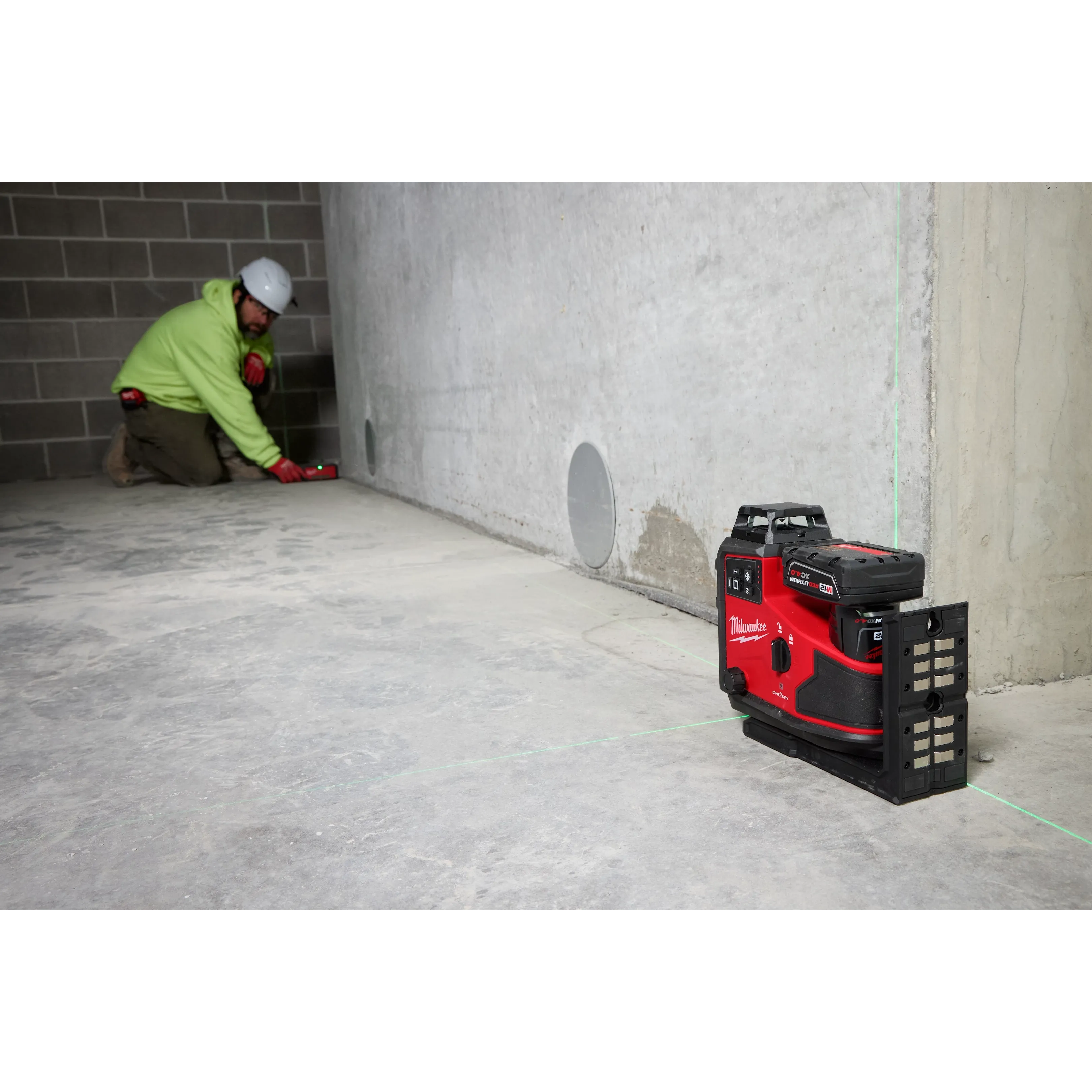 Milwaukee 3642-21 M12 360X3 Green Line Laser Kit, Auto-Align - Image 11