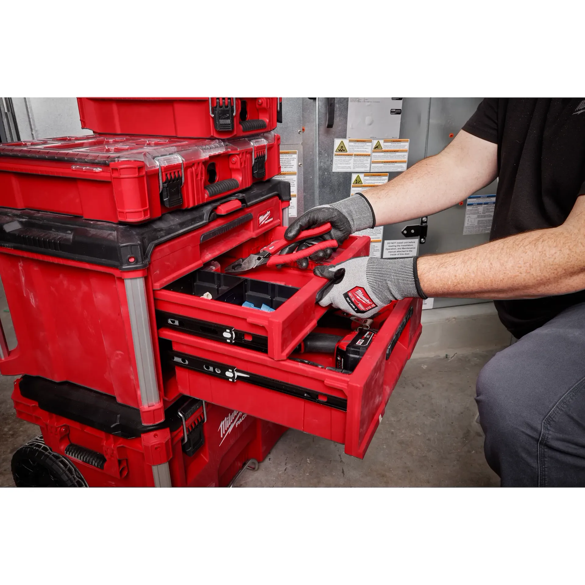 Milwaukee 48-22-8447 PACKOUT™ 3 Drawers 50 lb Polypropylene Tool Box - Image 12