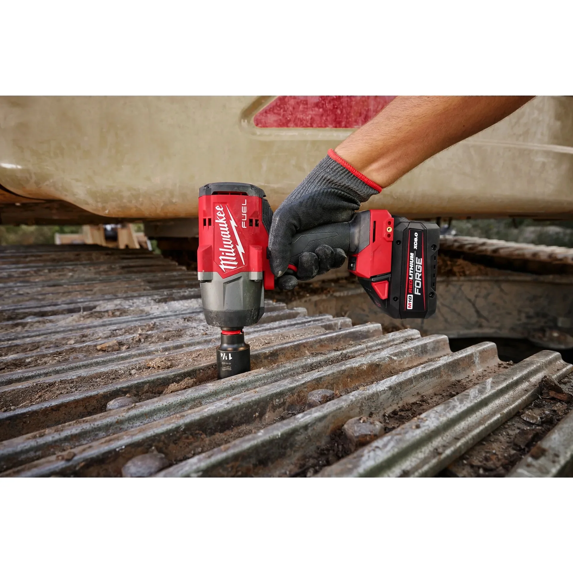 Milwaukee M18 FUEL 18V 1/2 in. High Torque Impact Wrench w/ Friction Ring Kit w/ FORGE 6.0 Battery - Image 10