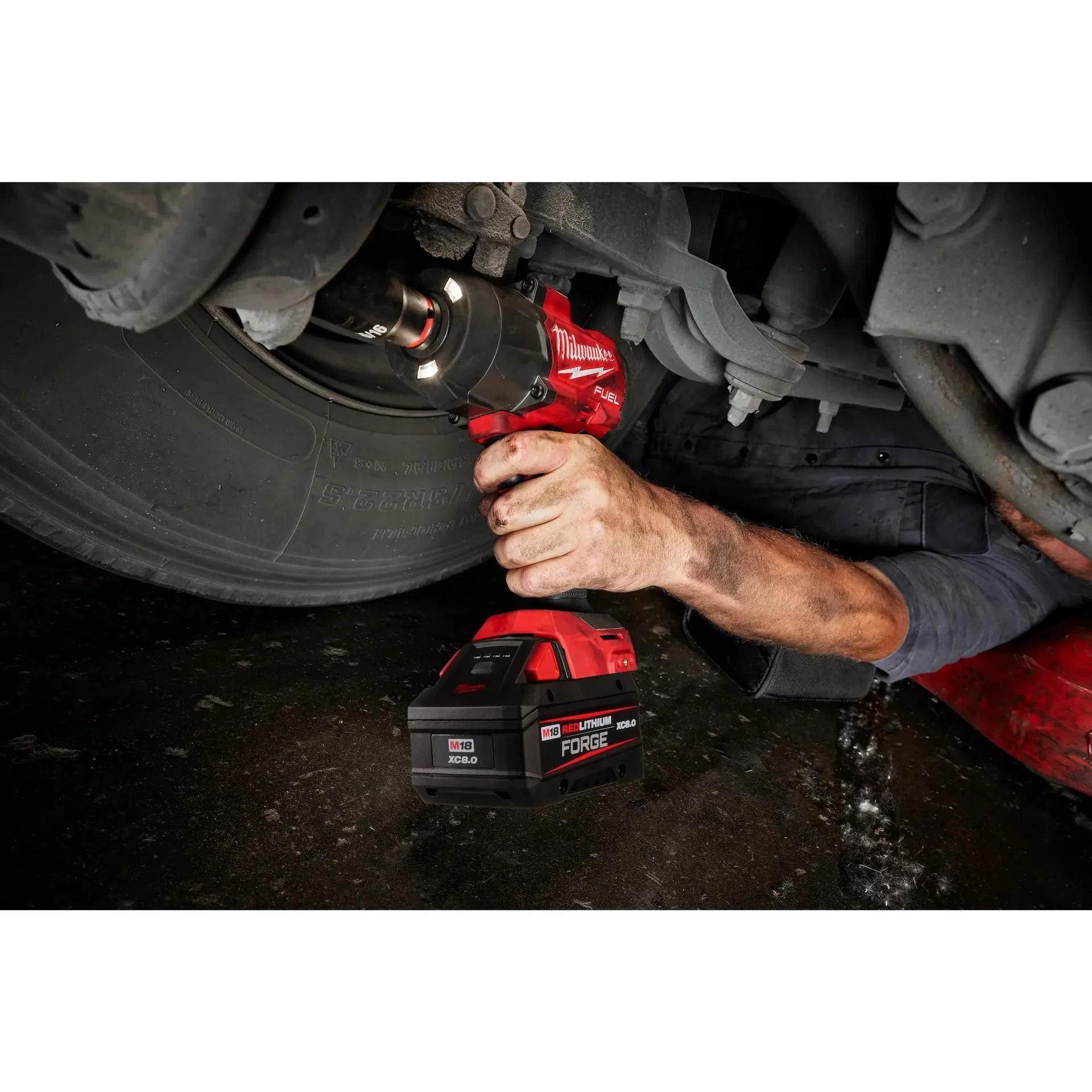 Milwaukee M18 FUEL 18V 1/2 in. High Torque Impact Wrench w/ Friction Ring Kit w/ FORGE 6.0 Battery - Image 11