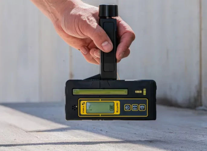 Stabila REC230 Red/Green Line Receiver - Image 4