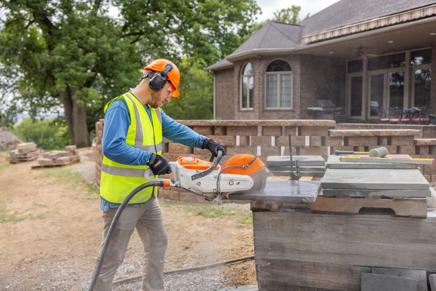 STIHL TA020116602 TSA300 CUTQUIK 12 in. Cordless Cut-Off Saw - Image 8
