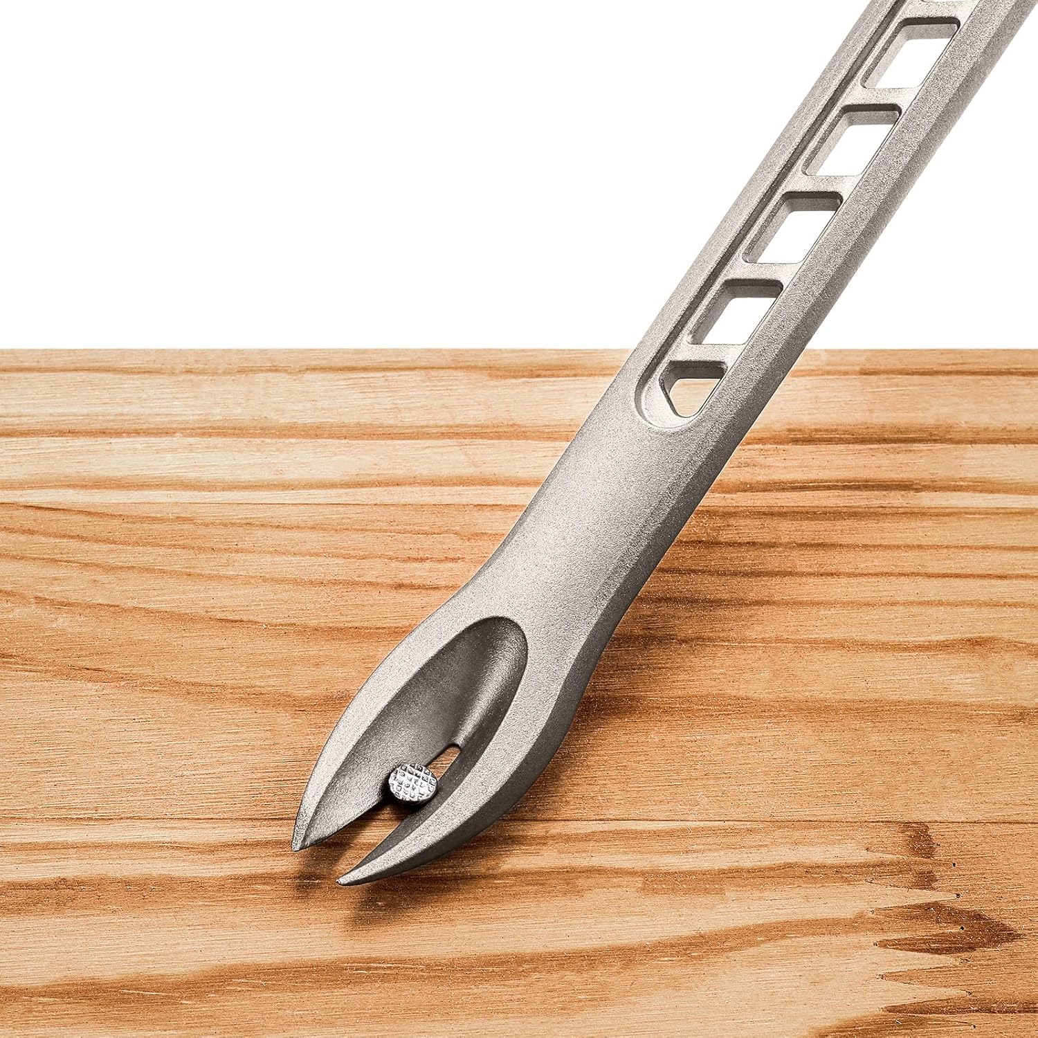 Real Steel 12 in Titanium 8 oz Nail Puller - Image 4